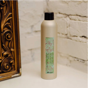 Davines This Is A Strong Hairspray
